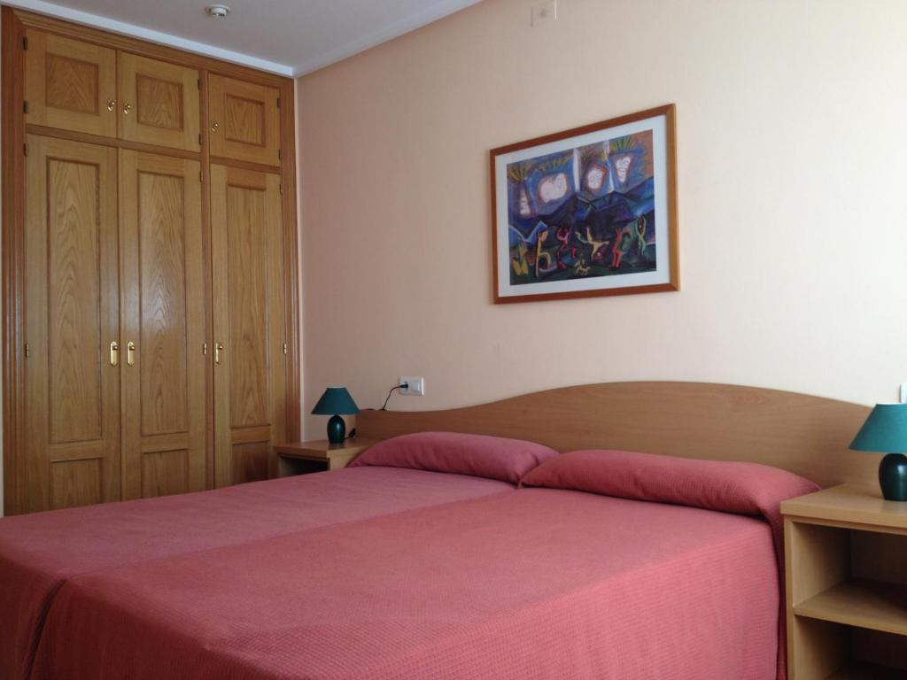 Apartamentos Turisticos Puerta De Leon Bagian luar foto